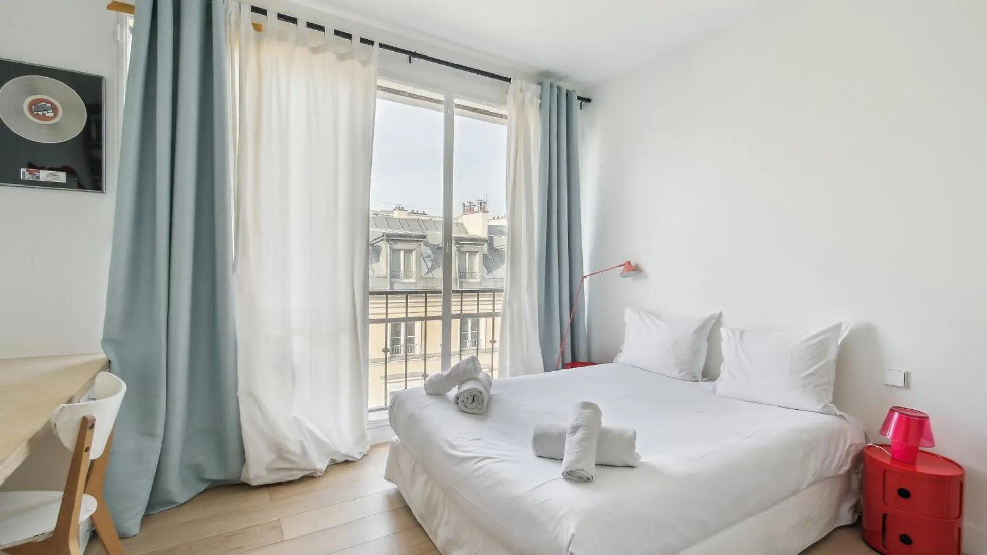 Apt Avec Balcon Design Par Fleur Delesalle 6 Pers アパート *