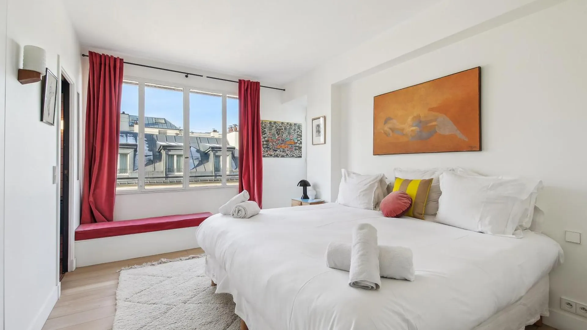 Apt Avec Balcon Design Par Fleur Delesalle 6 Pers Paris